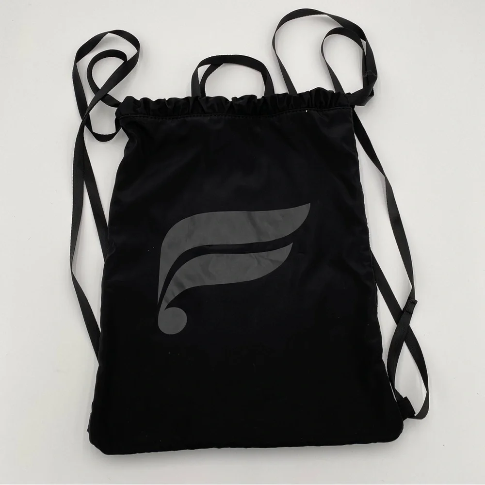 Fabletics LOGO Textured Cinch Top Drawstring BackPack‎ Bag Travel Vacation Black
